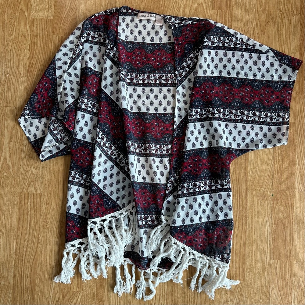 Patterned Lottie and Holly Kimono Size Small